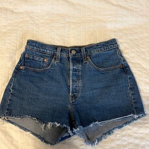 Women Levi’s 501 Original Shorts